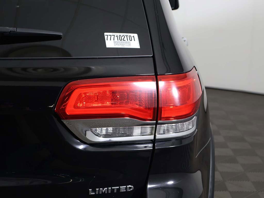 Used 2017 Jeep Grand Cherokee Limited image 17