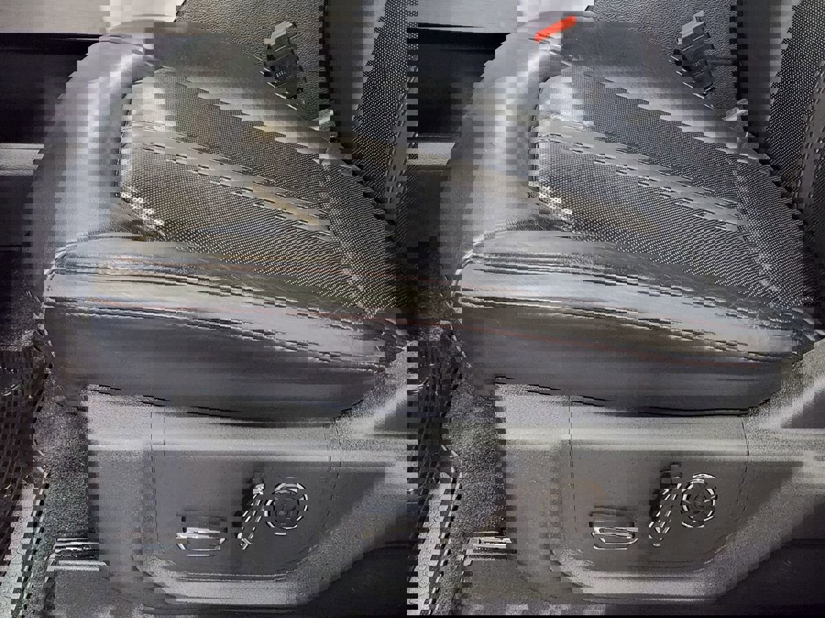 Used 2022 Ford F250 Platinum w/ FX4 Off-Road Package image 46