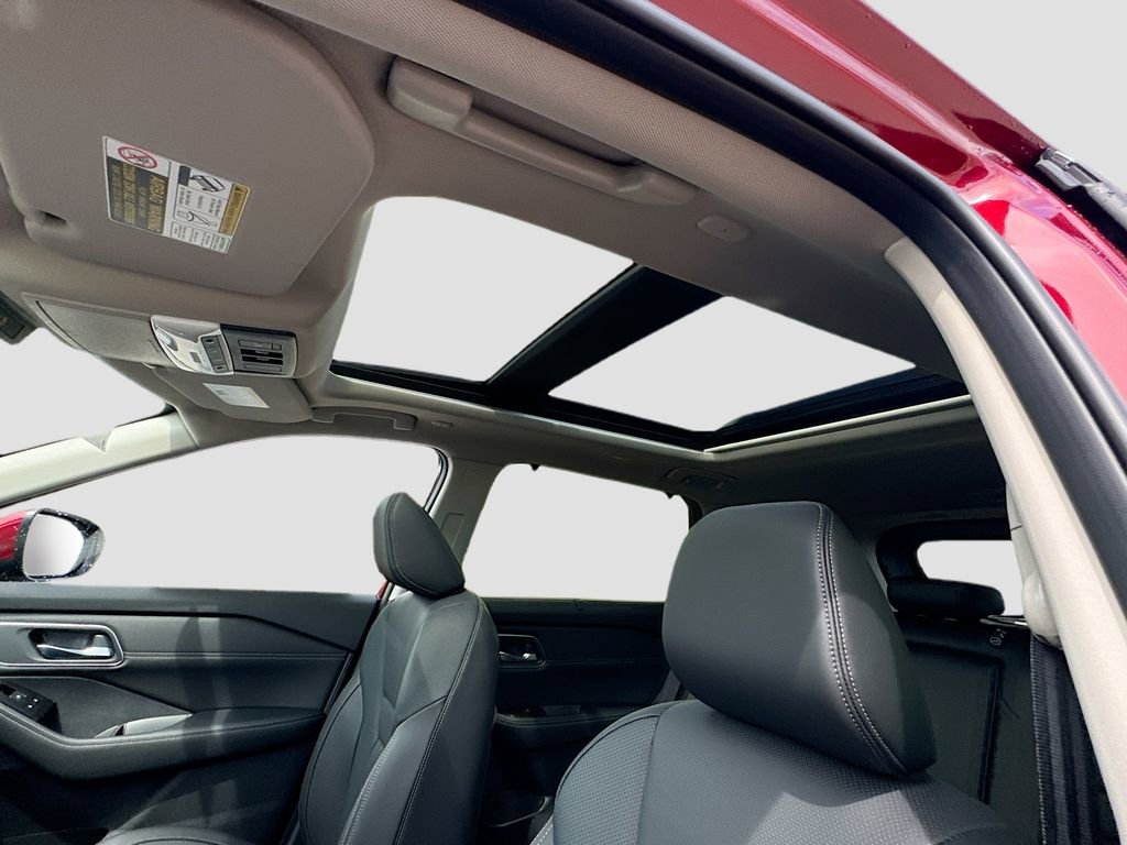 New 2026 Nissan Rogue Platinum image 23