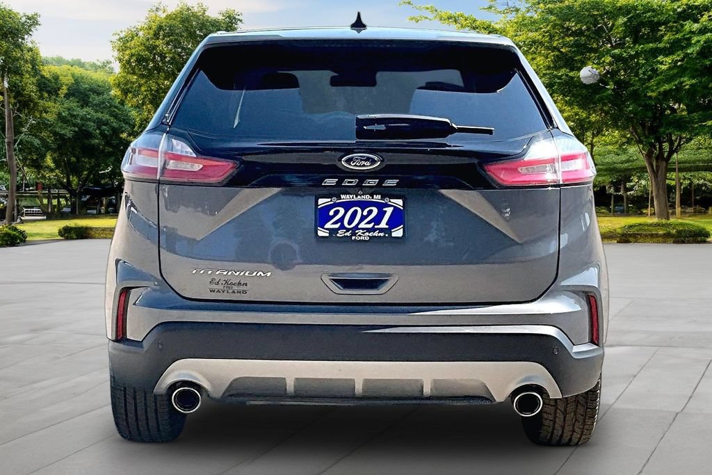 Used 2021 Ford Edge Titanium w/ Cargo Accessory Package FWD image 4