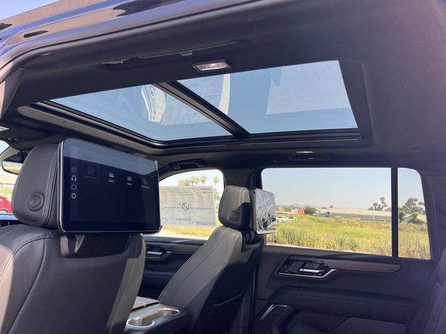 New 2026 GMC Yukon XL Denali w/ Denali Reserve Package image 29