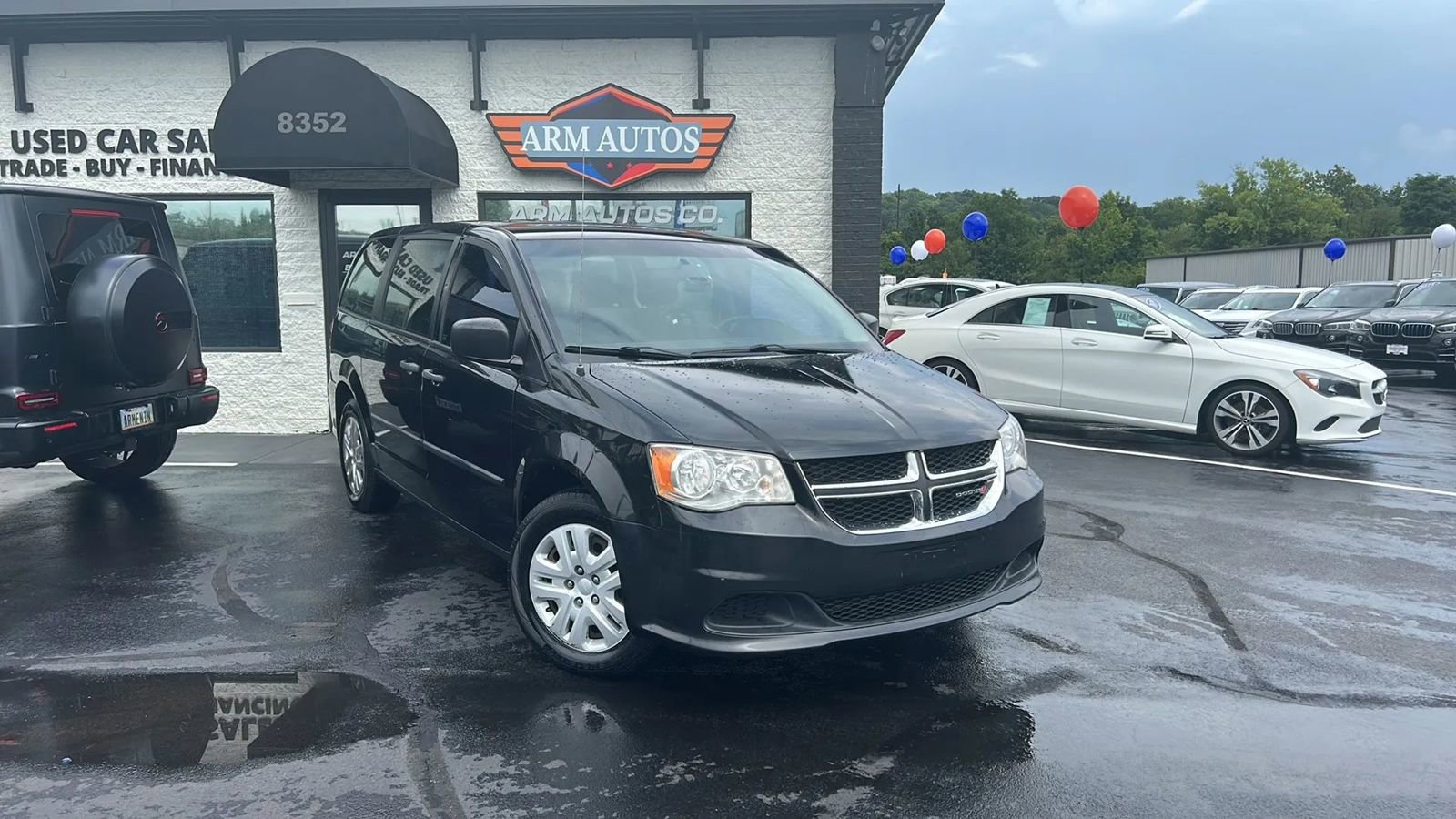 Used 2014 Dodge Grand Caravan American Value Package FWD image 1