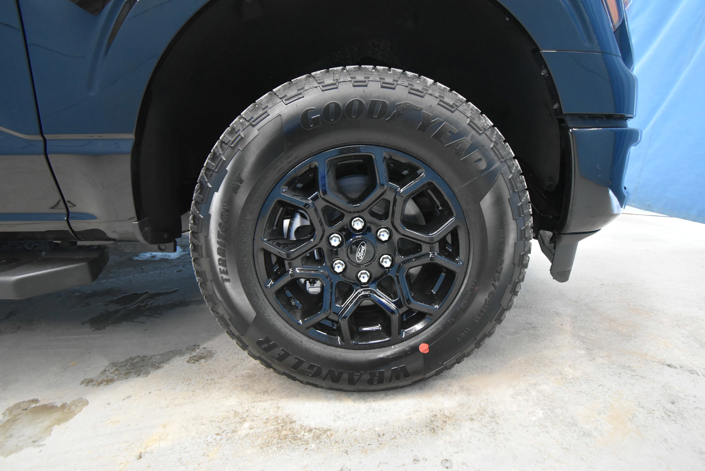 New 2026 Ford F150 XLT w/ Equipment Group 302A MID image 35