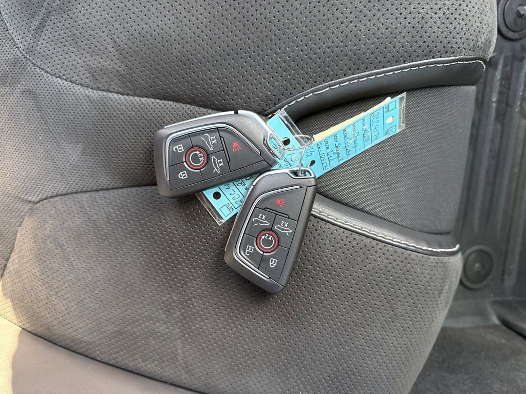 Used 2024 Chevrolet Corvette Stingray Premium Cpe w/ Z51 Performance Package image 36