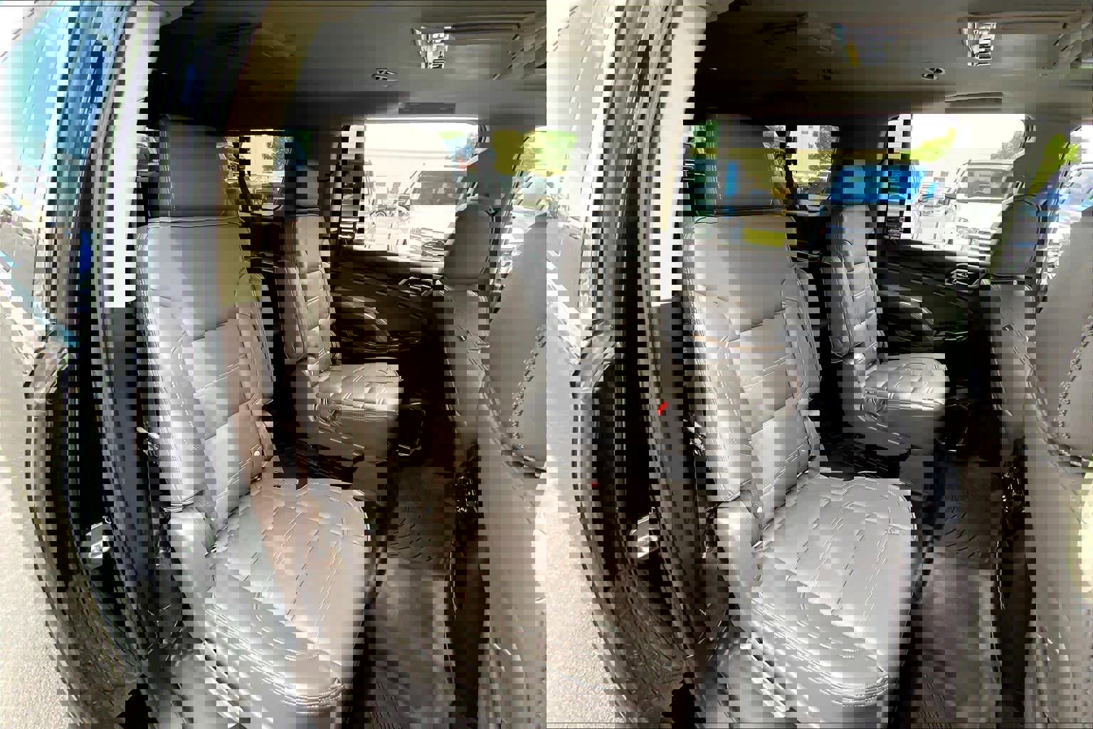 Used 2016 GMC Yukon XL Denali w/ Open Road Package image 20