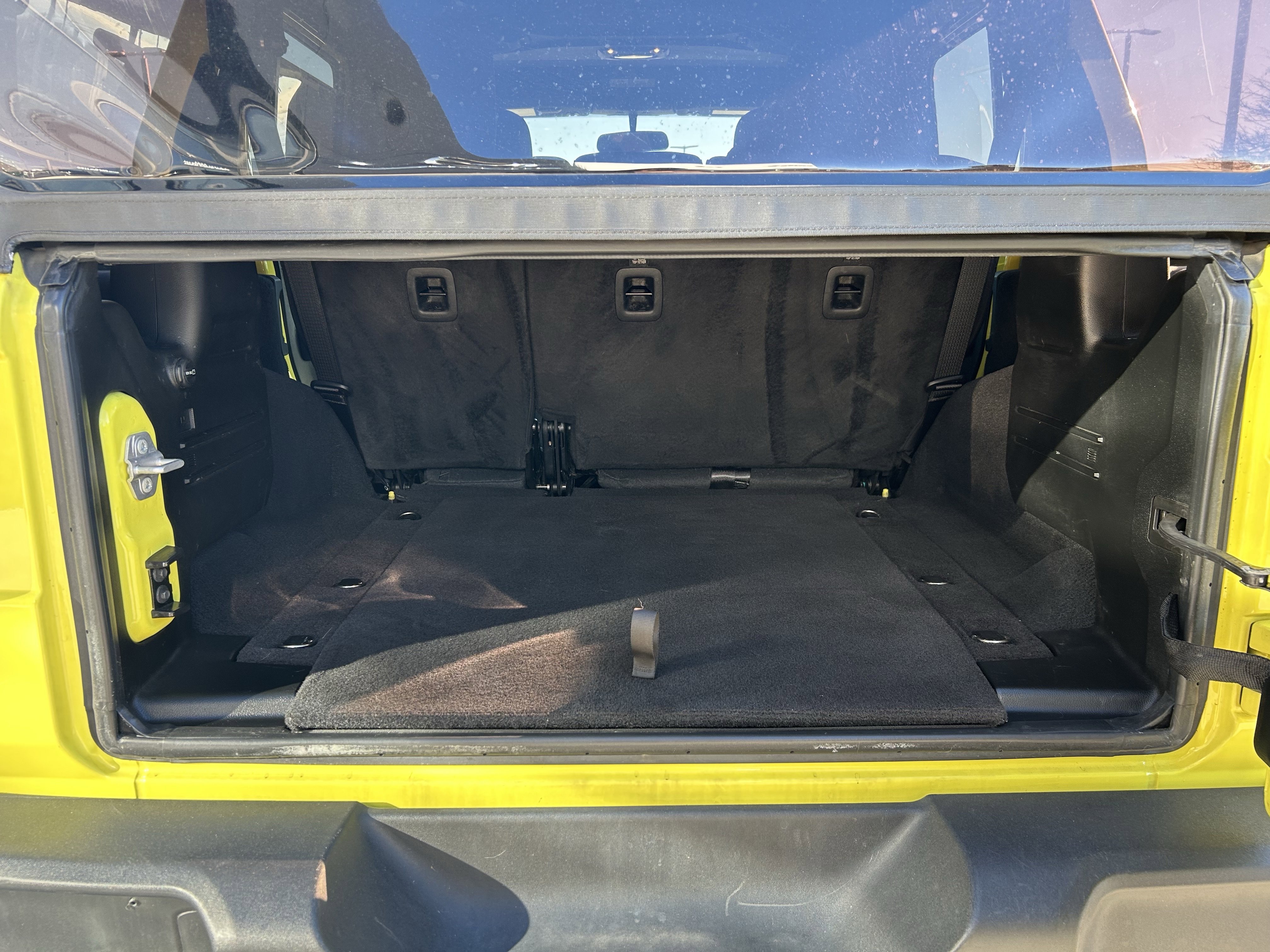 Used 2023 Jeep Wrangler Sport S image 25