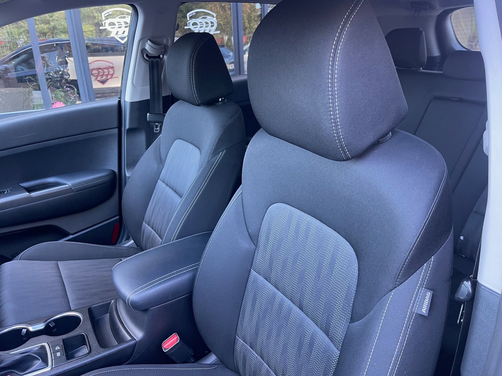Used 2020 Kia Sportage LX image 14