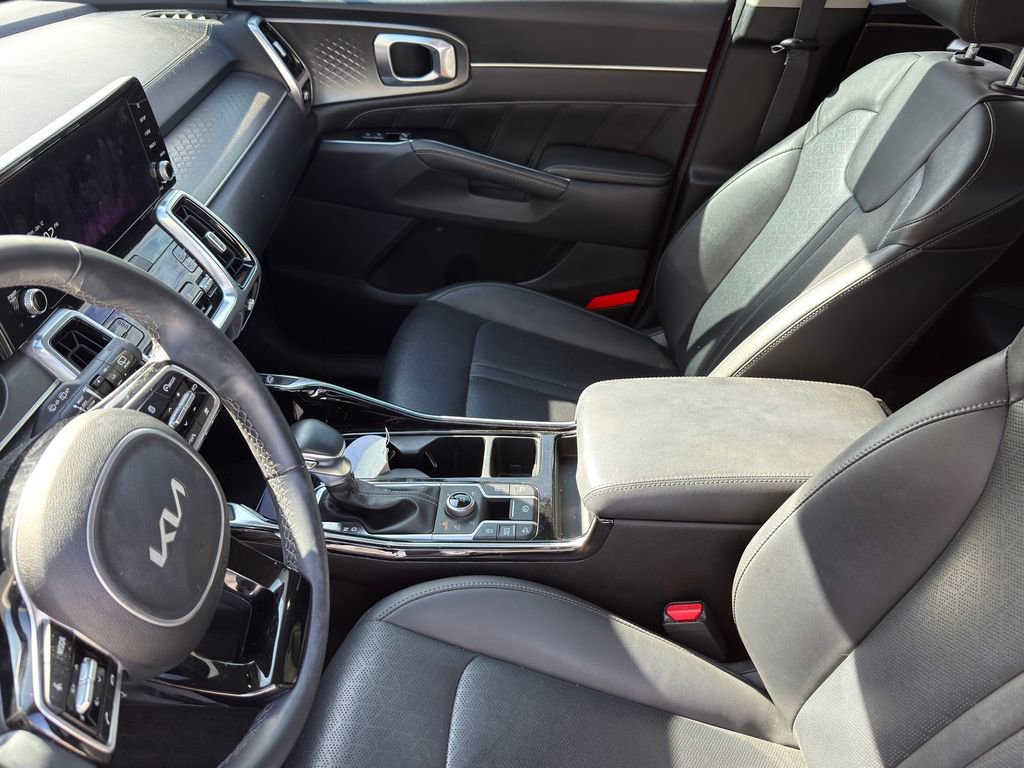 Used 2023 Kia Sorento SX image 10