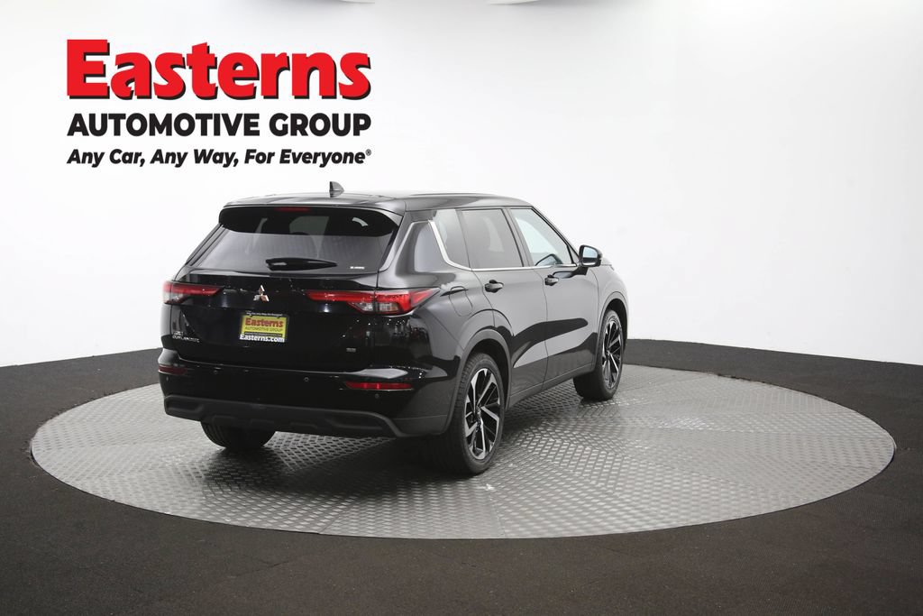 Used 2024 Mitsubishi Outlander SE AWD/4WD image 39