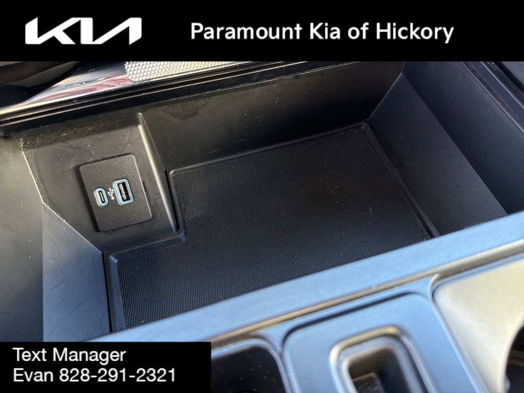 Used 2022 Ford F150 Raptor w/ Convenience Package image 26