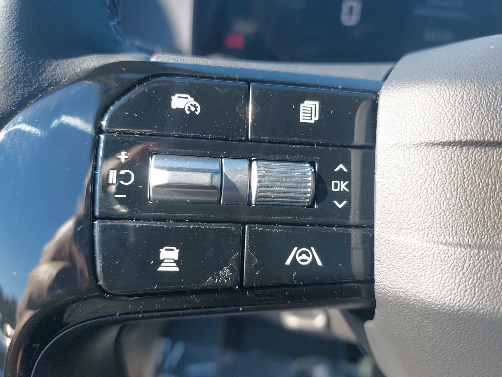 New 2026 Kia Sorento EX w/ EX Premium Package FWD image 19