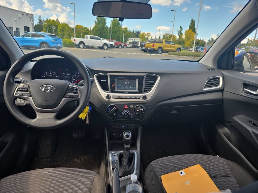 Used 2021 Hyundai Accent SE FWD image 5