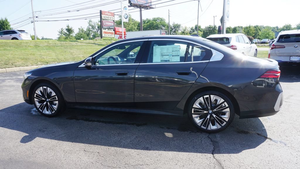 New 2027 BMW 530i xDrive w/ Premium Package AWD/4WD image 8