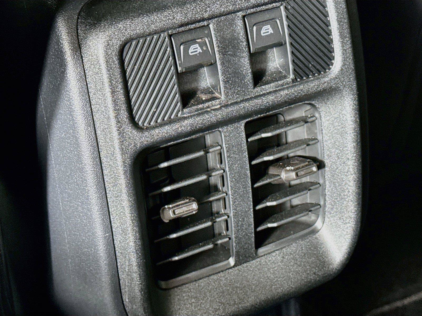 Used 2025 Ford Bronco Outer Banks AWD/4WD image 34