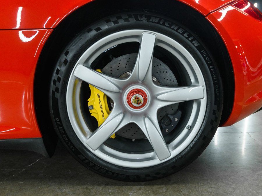 Used 2005 Porsche Carrera GT RWD image 12