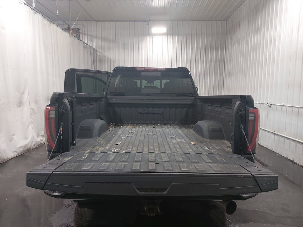 Used 2024 GMC Sierra 3500 AT4 w/ AT4 Premium Plus Package image 13
