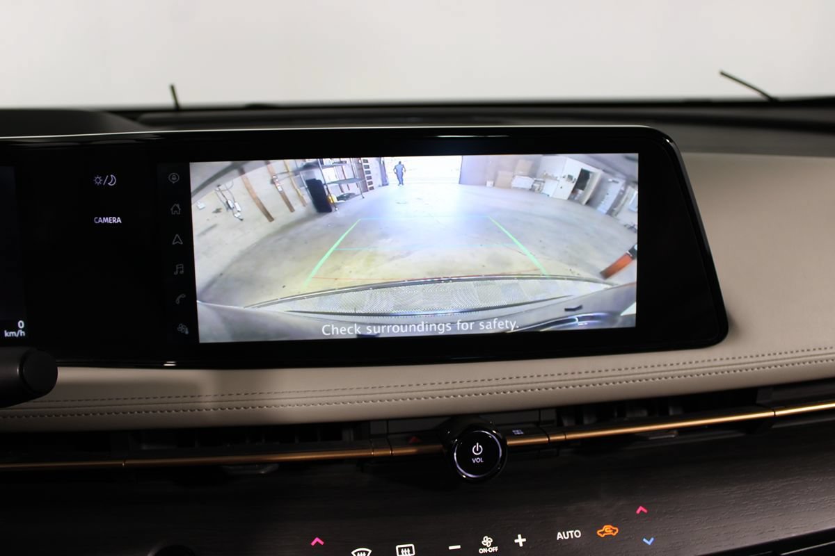 Used 2023 Nissan Ariya FWD image 21