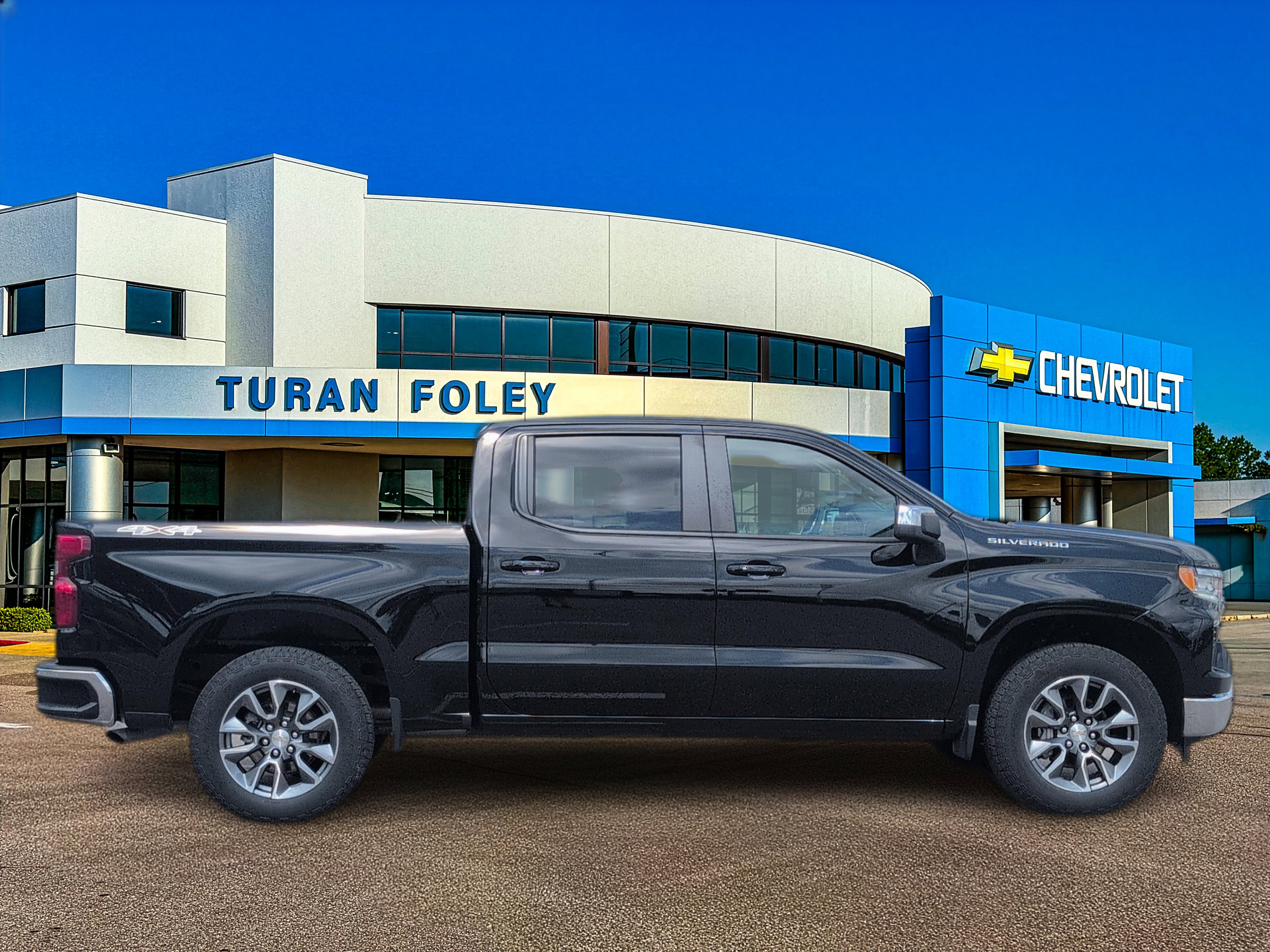 Used 2024 Chevrolet Silverado 1500 LT AWD/4WD image 7