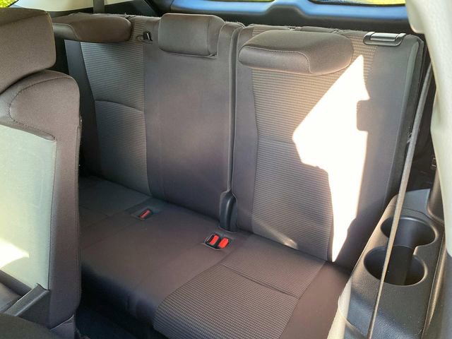 Used 2022 Toyota Highlander L image 9