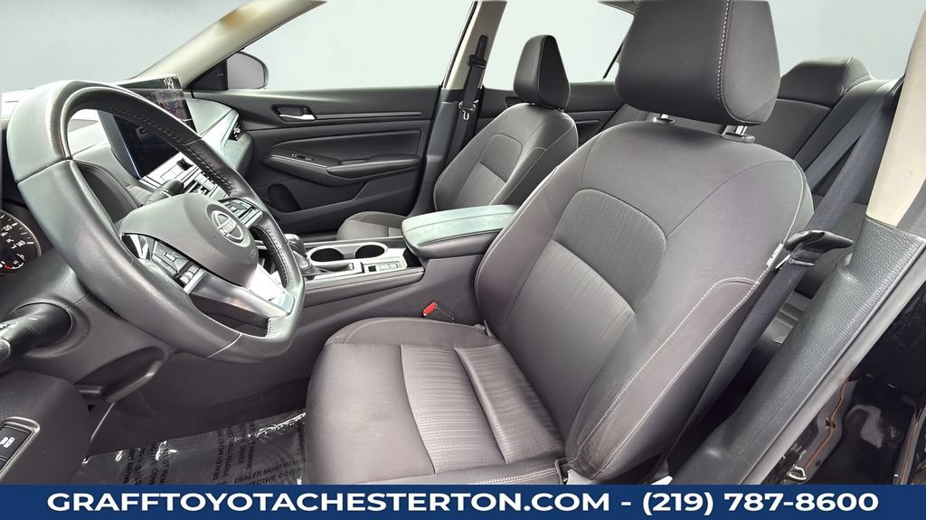 Used 2024 Nissan Altima 2.5 SV w/ SV Premium Package FWD image 23