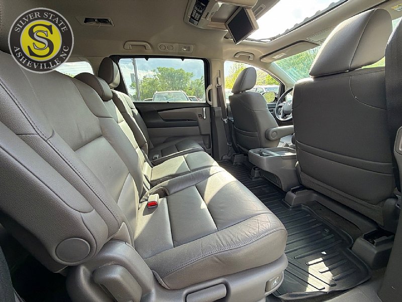 Used 2015 Honda Odyssey Touring image 21
