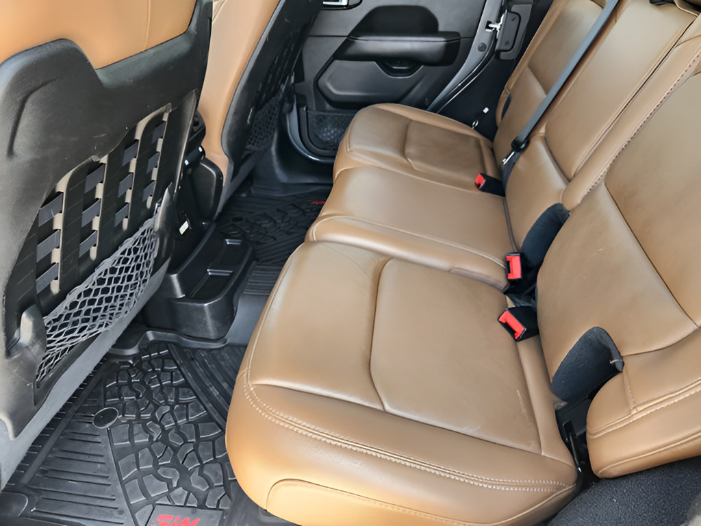 Used 2020 Jeep Wrangler Unlimited Rubicon AWD/4WD image 29