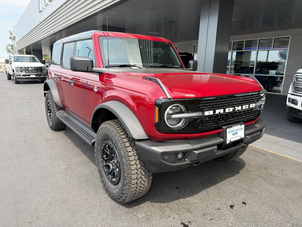 New 2026 Ford Bronco Outer Banks w/ Sasquatch Package