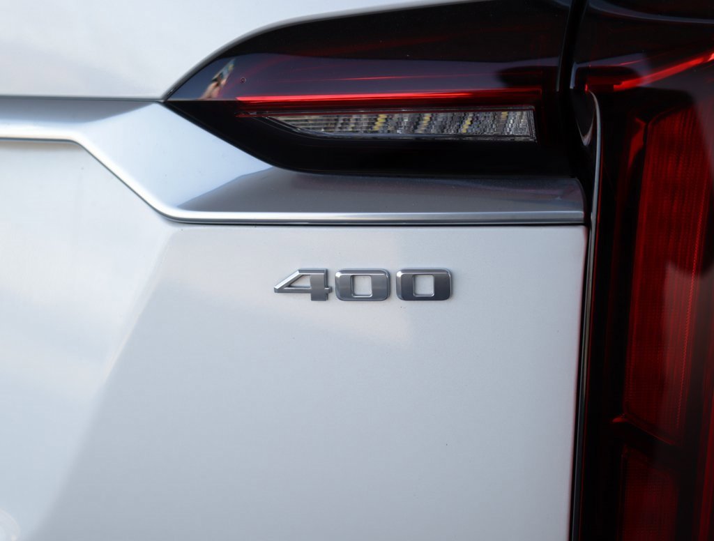 Used 2025 Cadillac XT6 Premium Luxury image 39