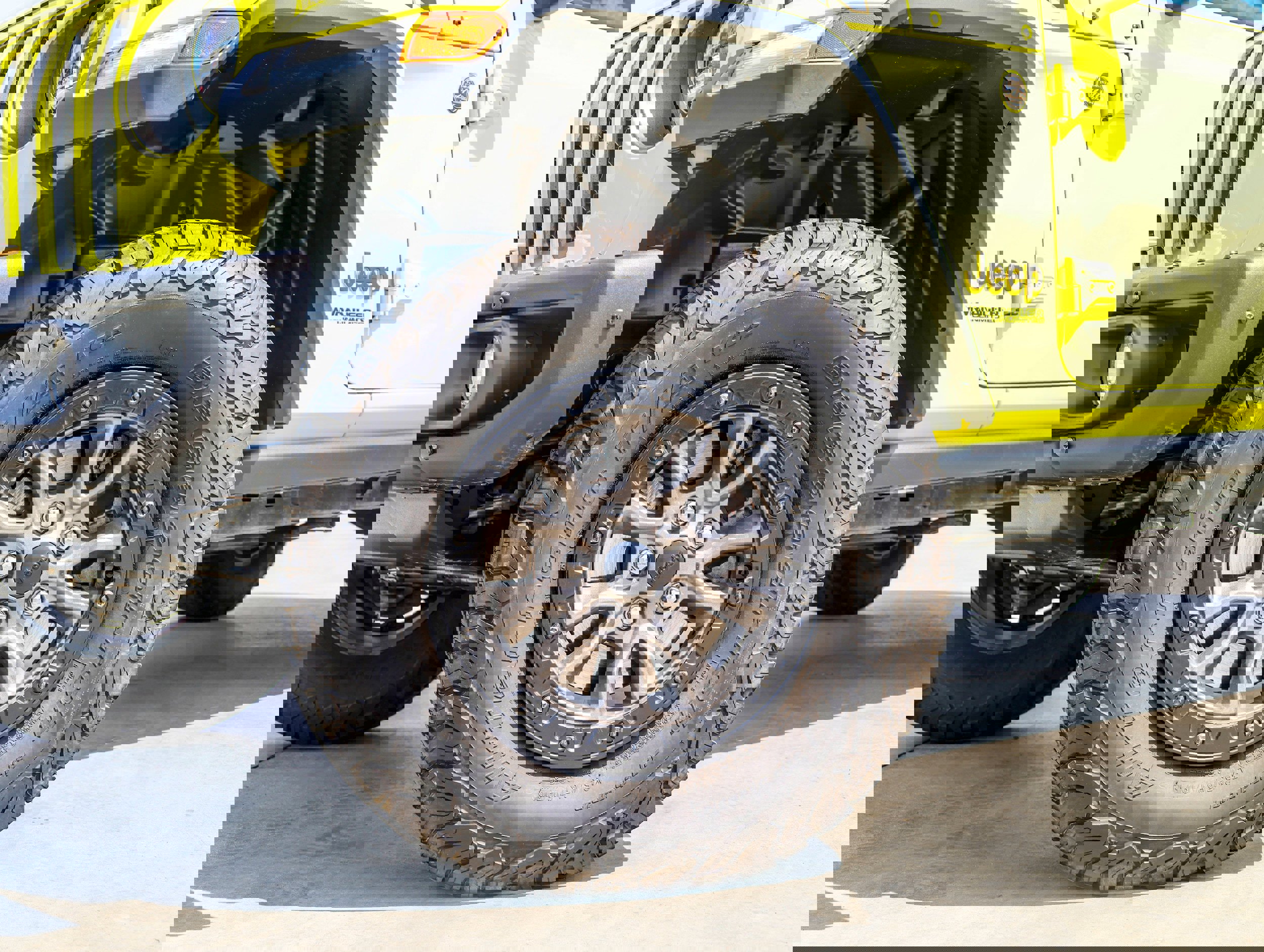 Used 2022 Jeep Wrangler Unlimited Rubicon w/ Trailer Tow Package image 2