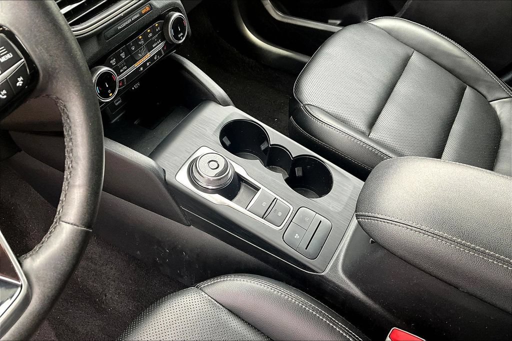 Certified 2022 Ford Escape SEL AWD/4WD image 19