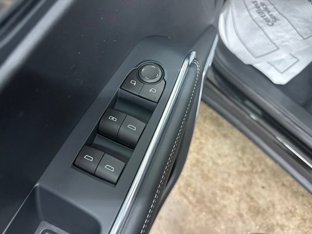 New 2026 GMC Acadia Elevation w/ Elevation Premium Package AWD/4WD image 37