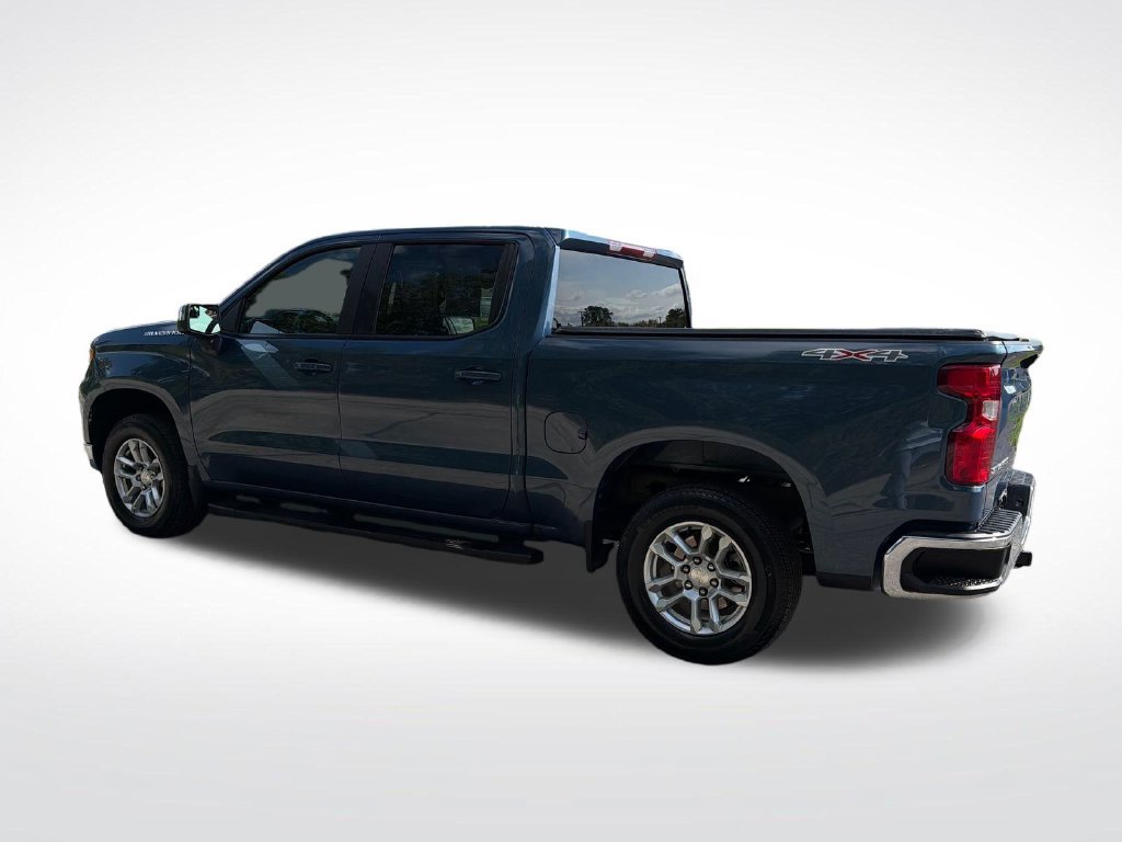 Used 2024 Chevrolet Silverado 1500 LT AWD/4WD image 3