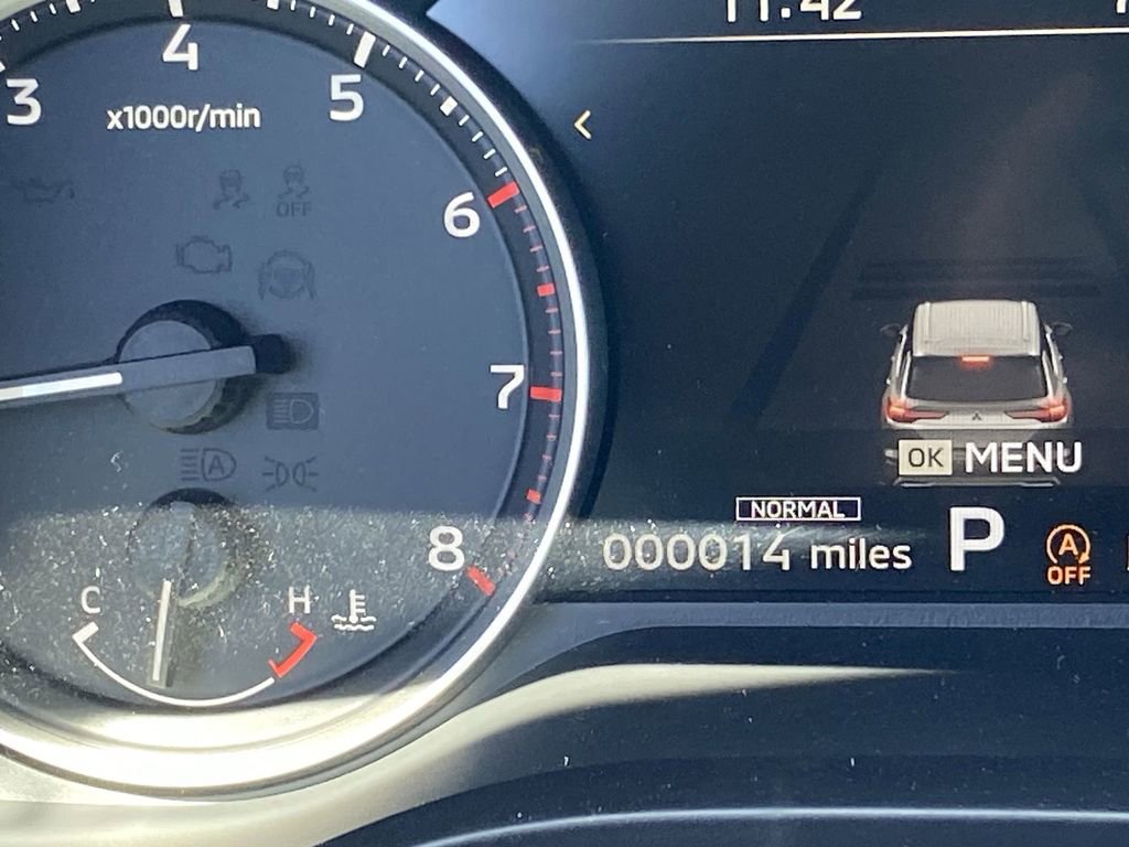 New 2026 Mitsubishi Outlander AWD image 8