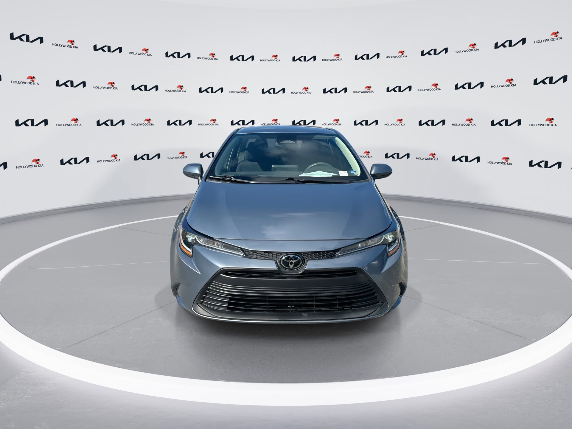 Used 2024 Toyota Corolla LE image 3