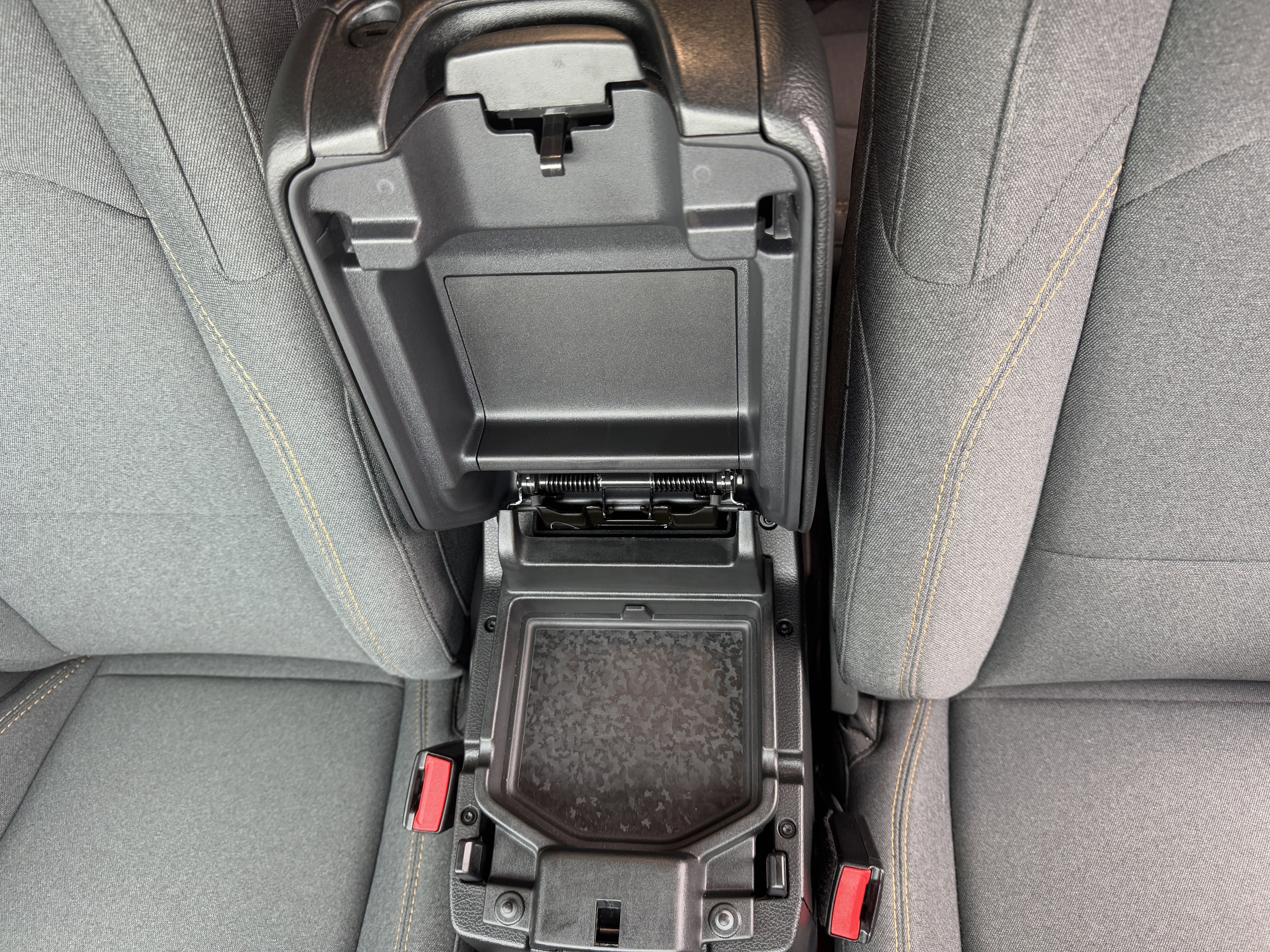 Used 2024 Jeep Wrangler Sport S image 25