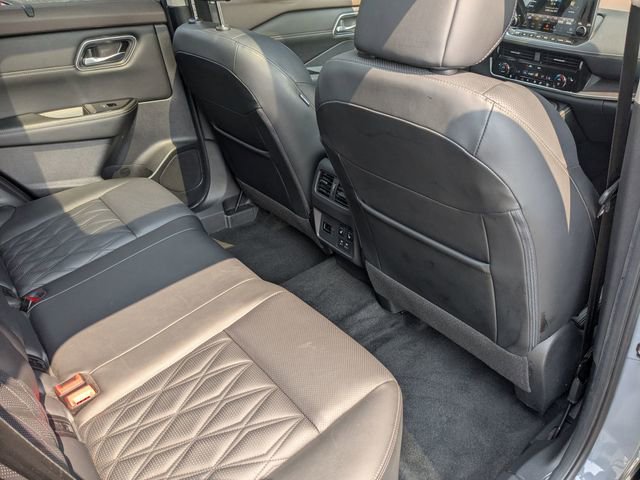 Used 2023 Nissan Rogue Platinum w/ Platinum Premium Package AWD/4WD image 25