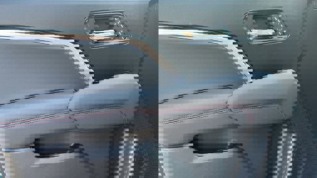 New 2025 Chevrolet Colorado Z71 w/ Technology Package image 13