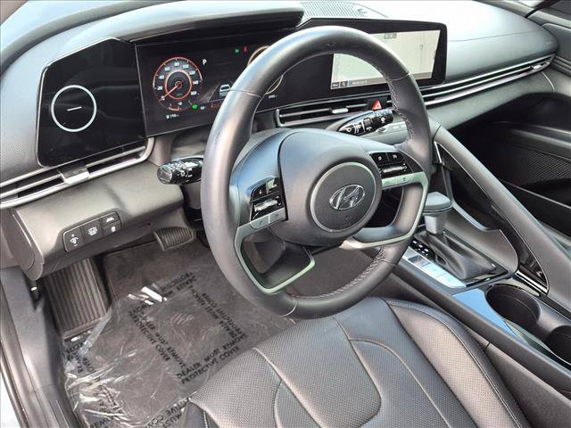 Used 2023 Hyundai Elantra Limited FWD image 18