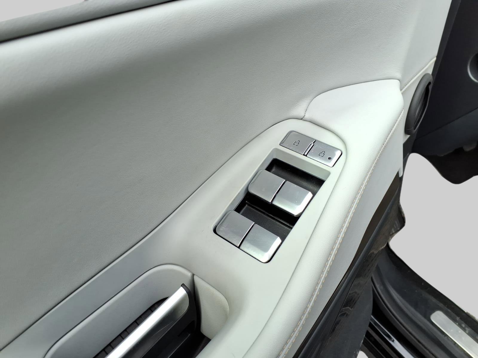 Used 2025 Lincoln Navigator L Black Label image 12