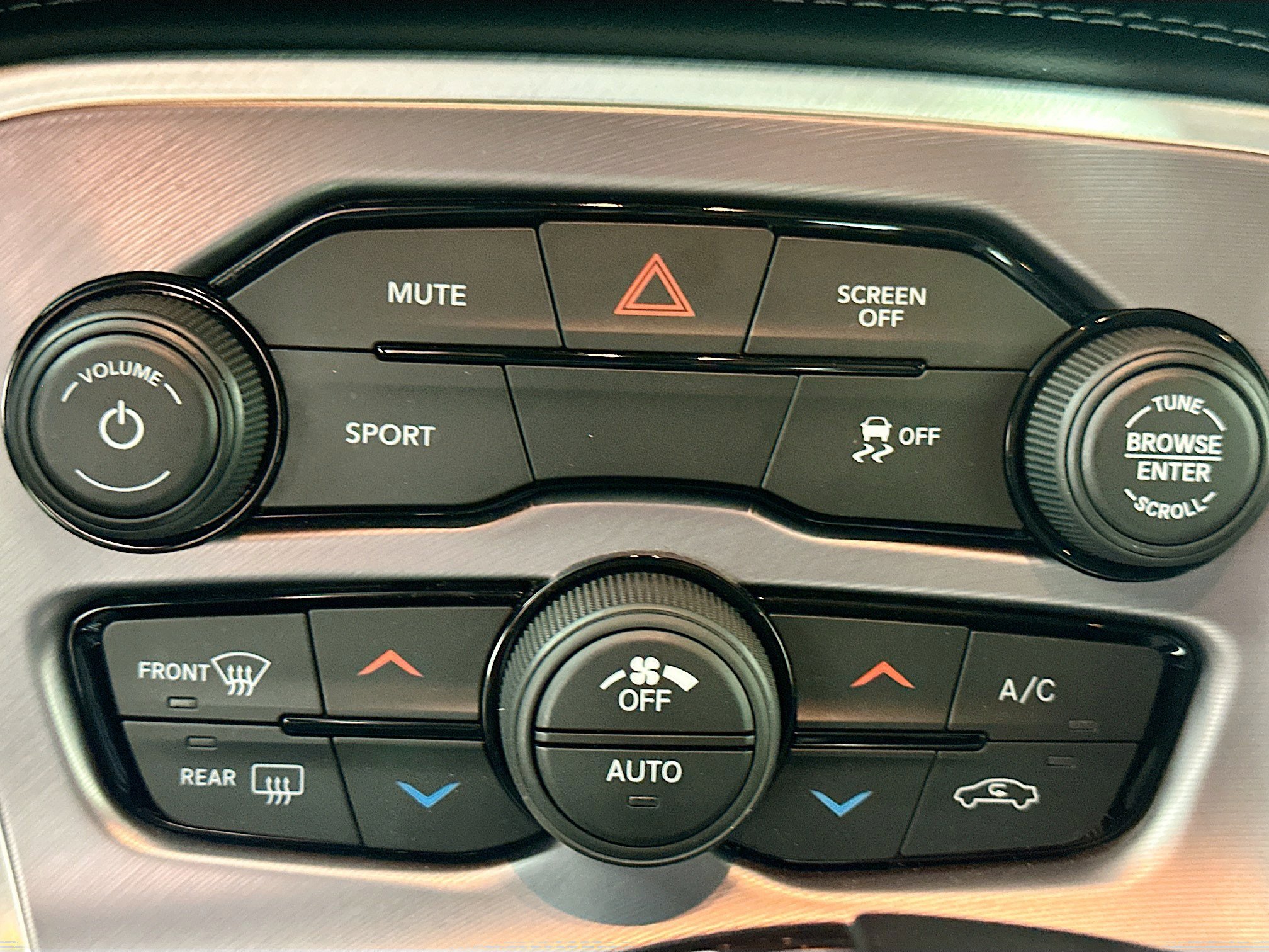 Used 2022 Dodge Challenger SXT w/ Blacktop Package image 23