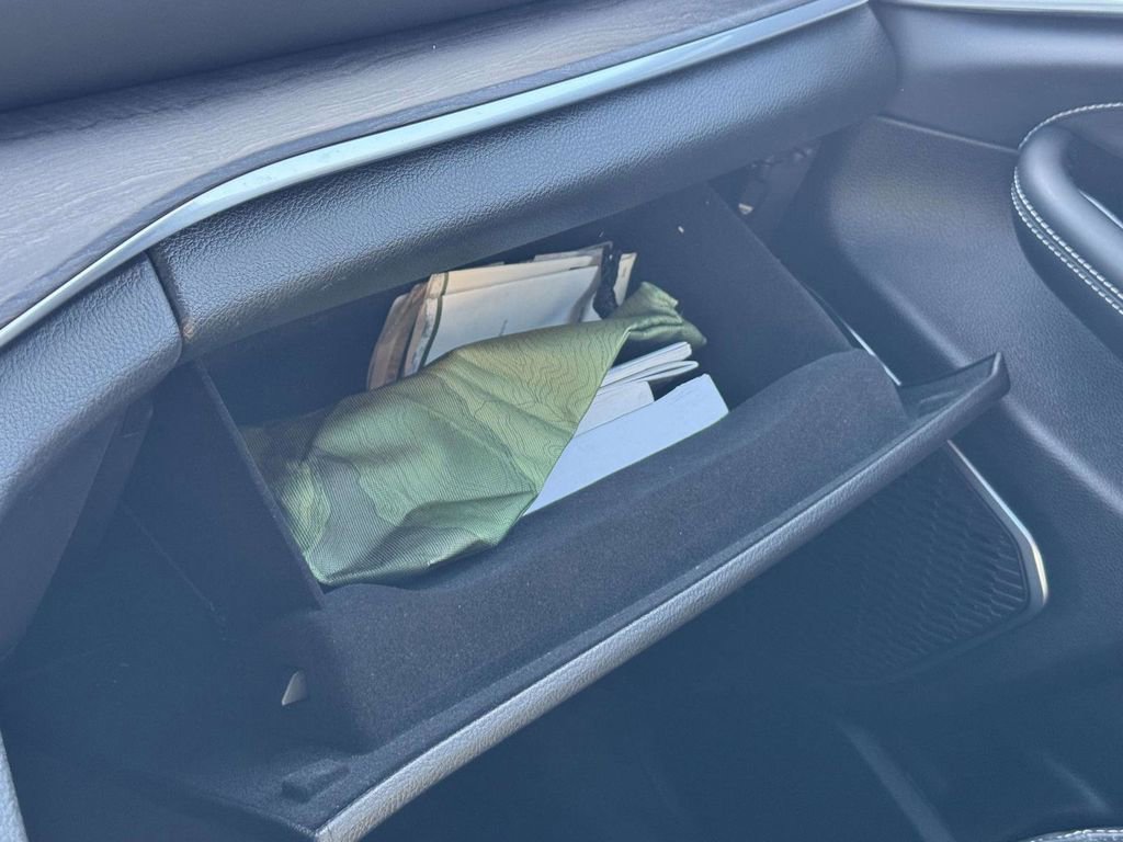 Used 2022 Jeep Grand Cherokee Overland image 10