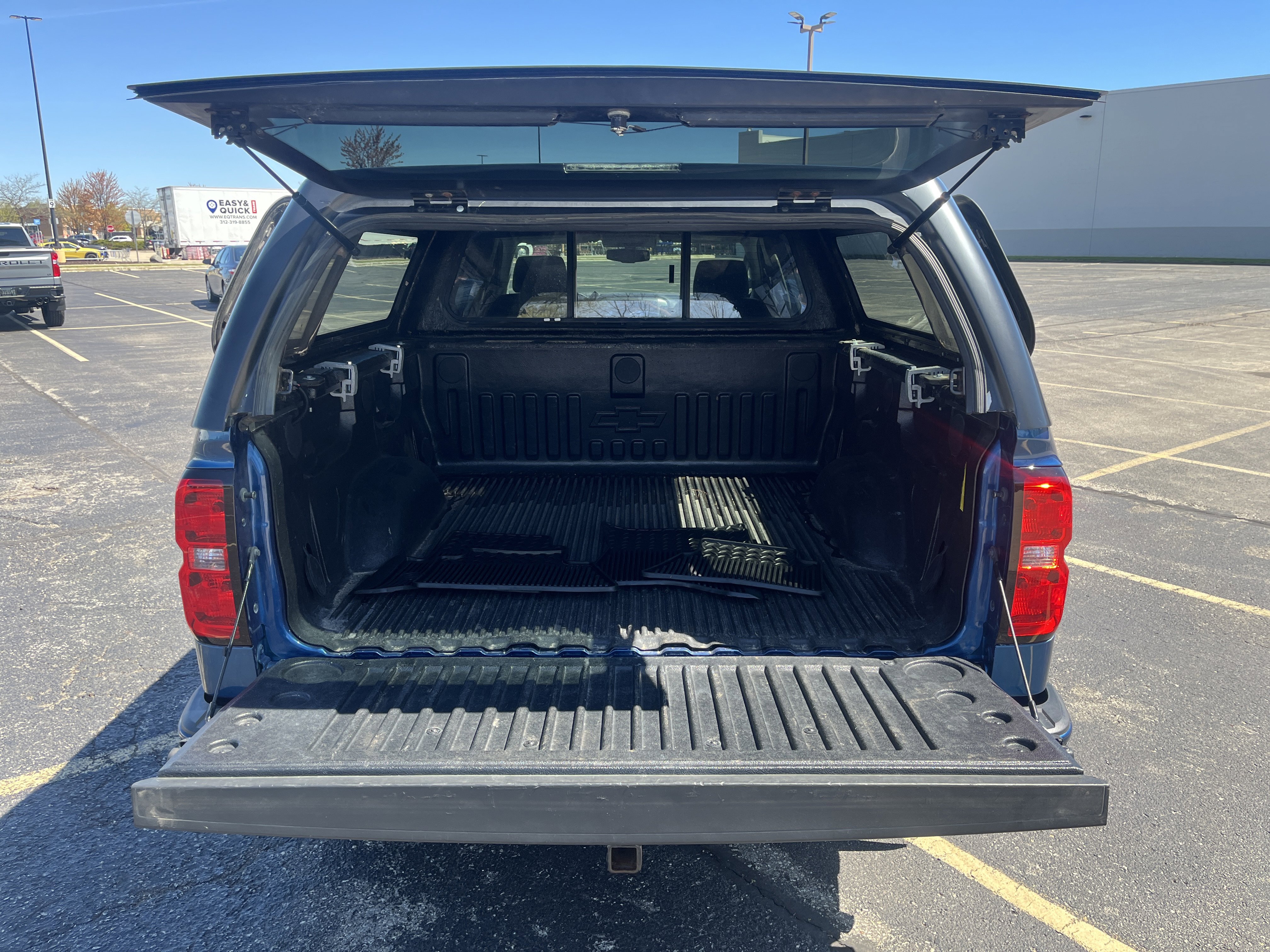 Used 2018 Chevrolet Silverado 1500 LT w/ All Star Edition AWD/4WD image 17