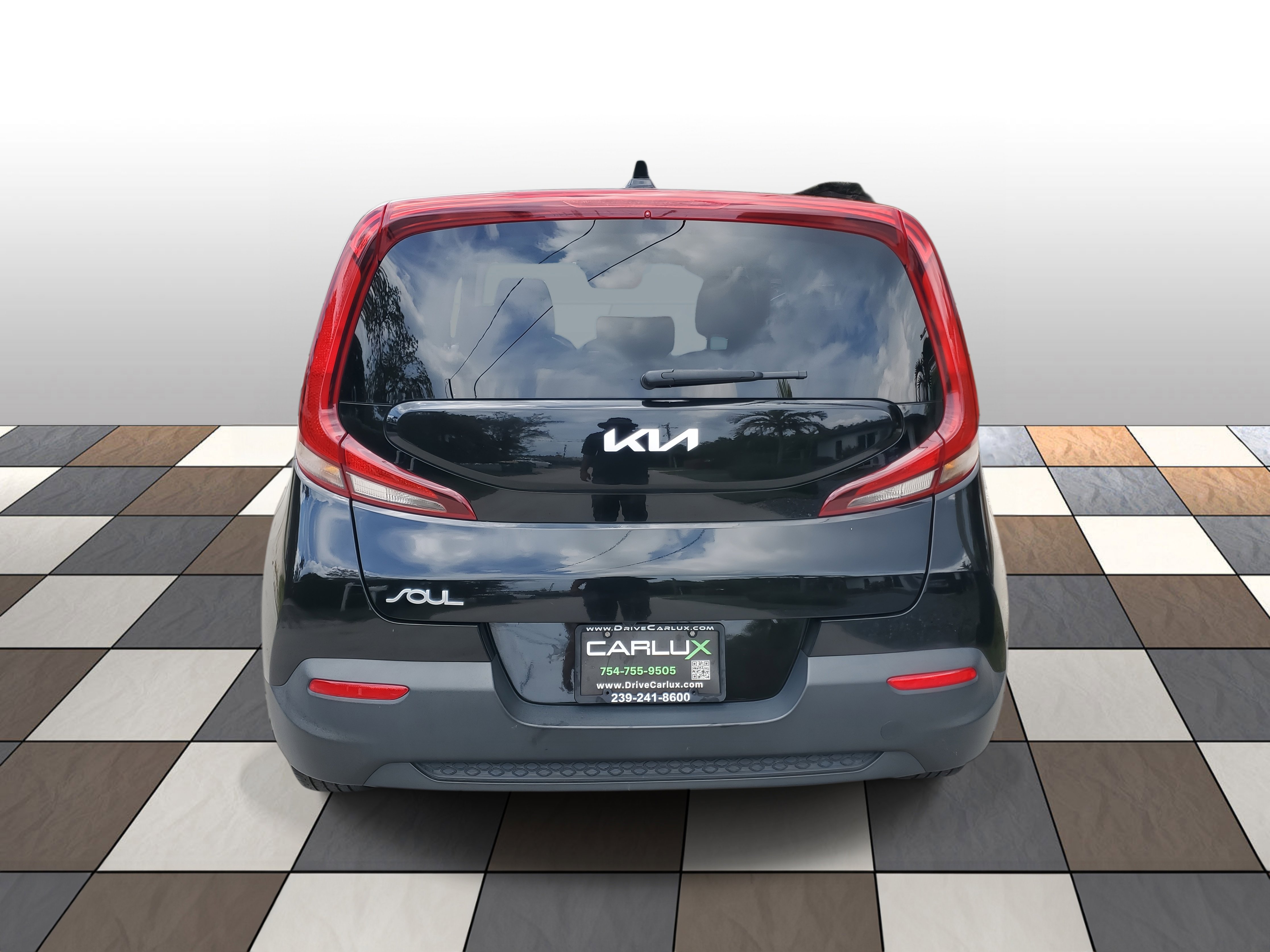 Used 2022 Kia Soul LX FWD image 5