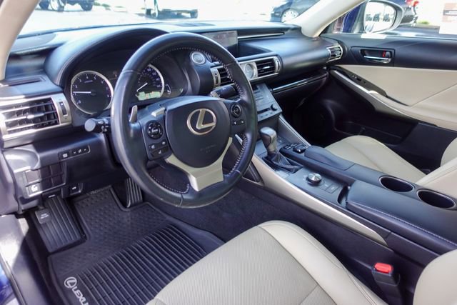 Used 2015 Lexus IS 250 w/ Navigation System Package image 12