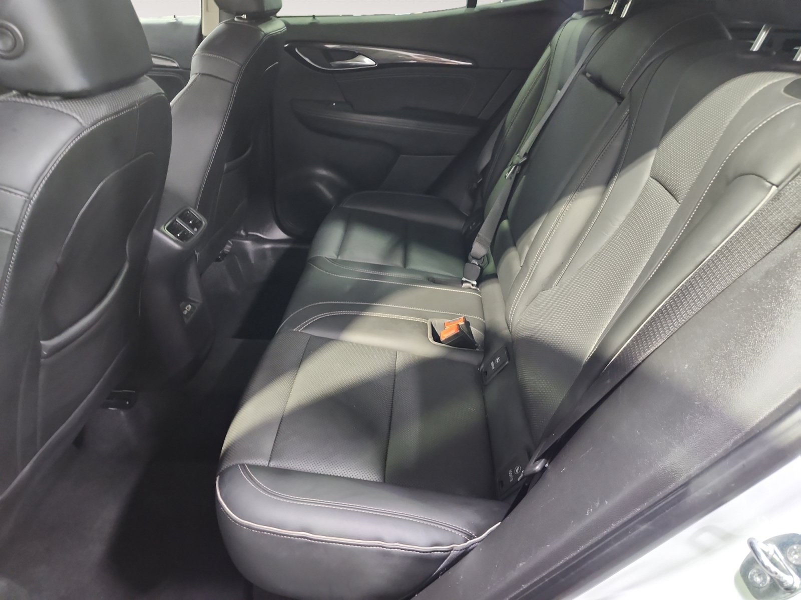 Used 2022 Buick Envision Essence w/ Safety Package FWD image 13