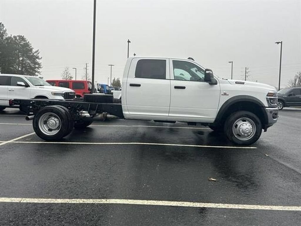 New 2026 RAM 5500 Tradesman w/ Chrome Appearance Group AWD/4WD image 4
