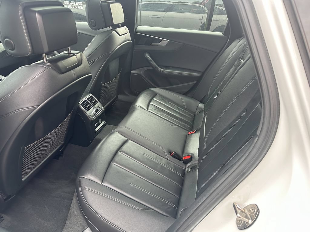 Used 2022 Audi A4 2.0T Premium Plus AWD/4WD image 10