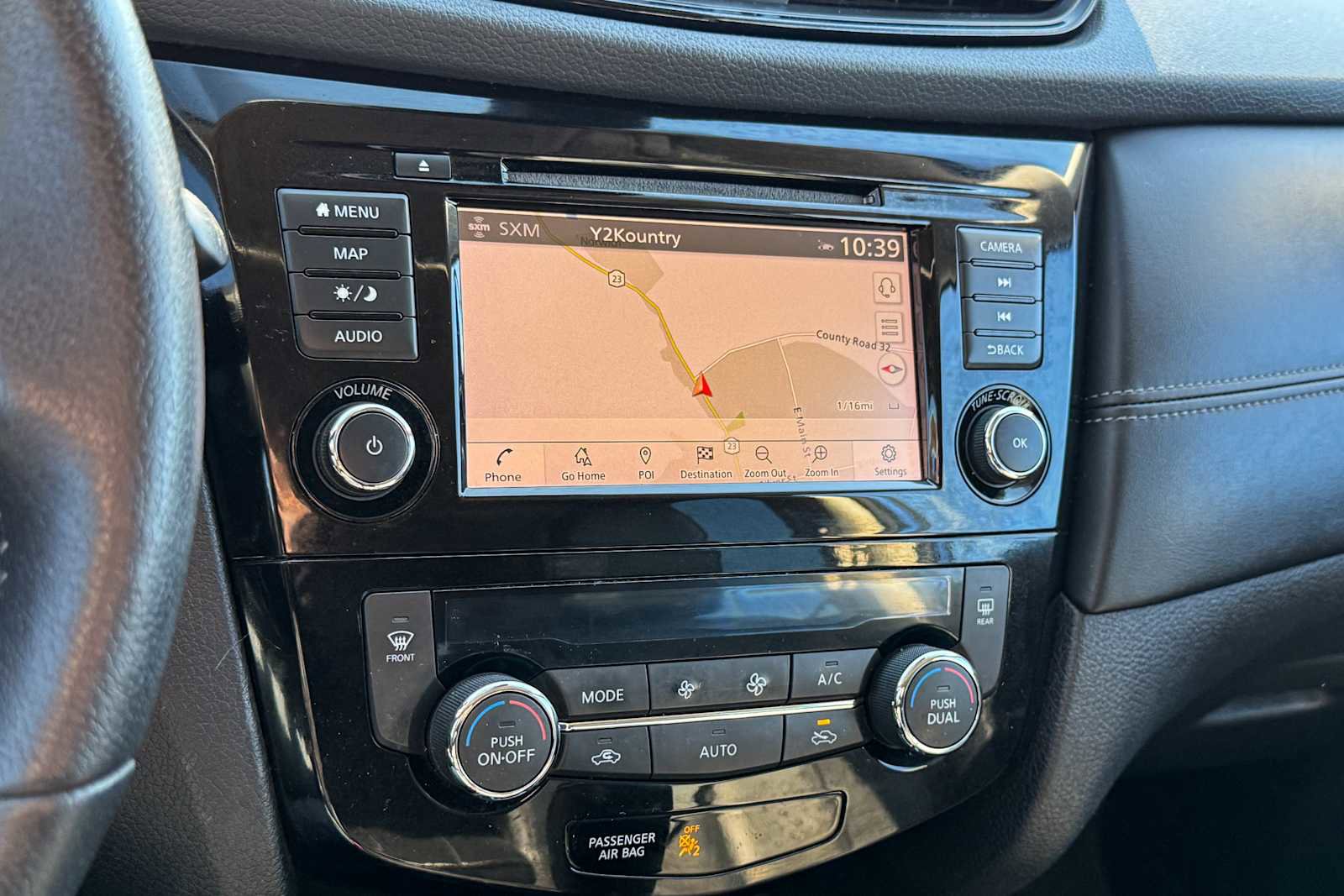 Used 2020 Nissan Rogue SL w/ Premium Package image 19