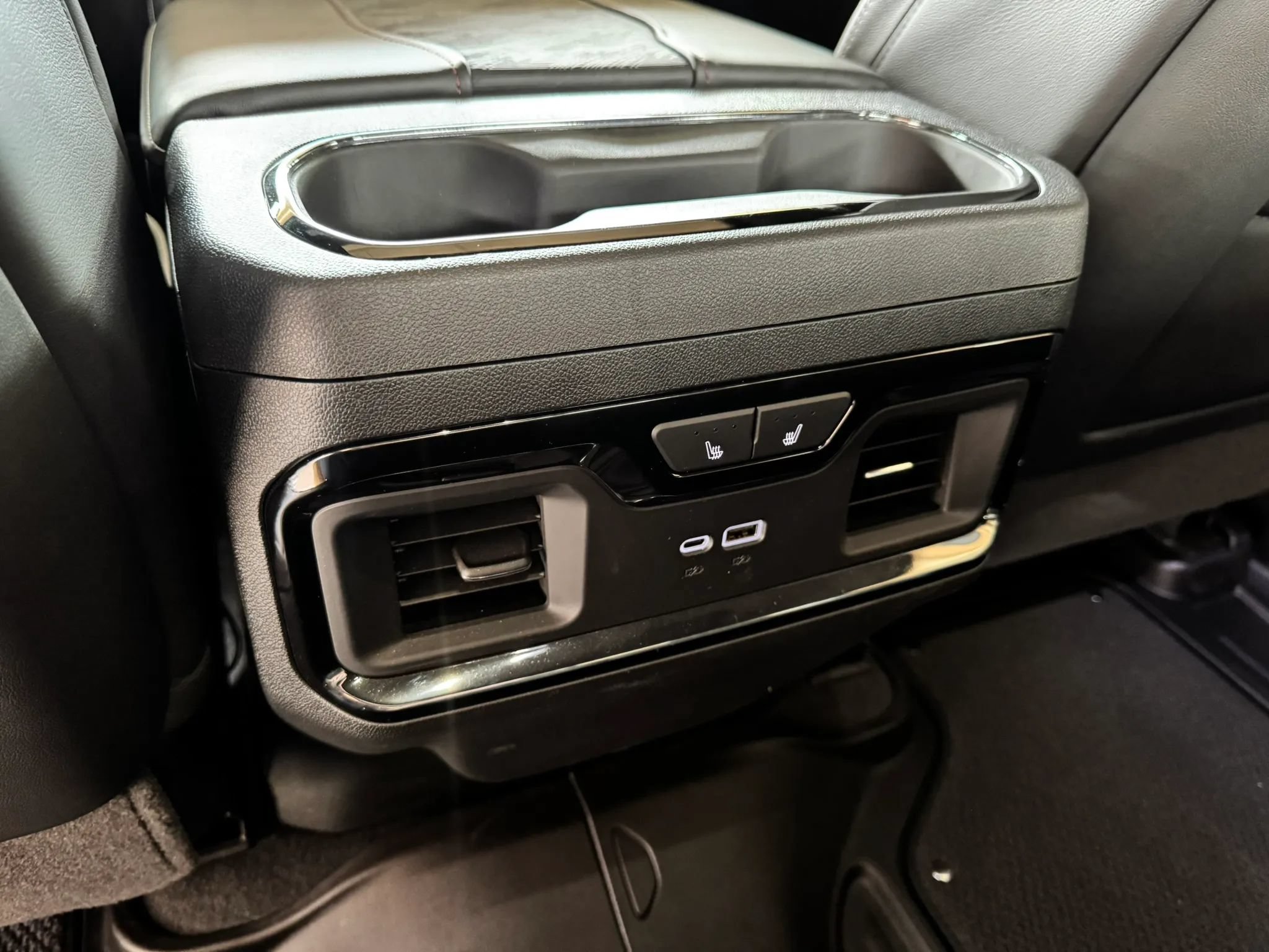 Used 2026 GMC Sierra 2500 AT4X AWD/4WD image 24