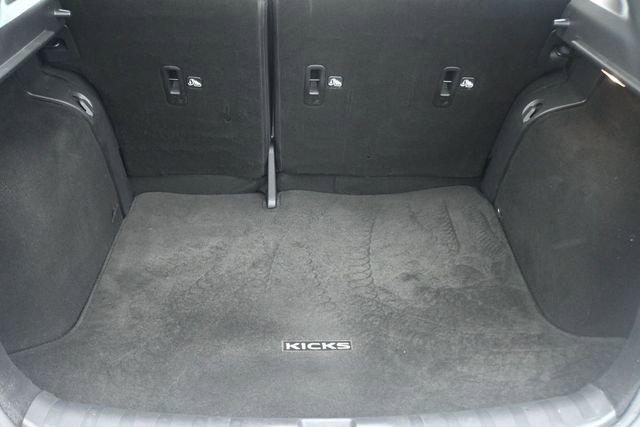 Used 2023 Nissan Kicks SV FWD image 19